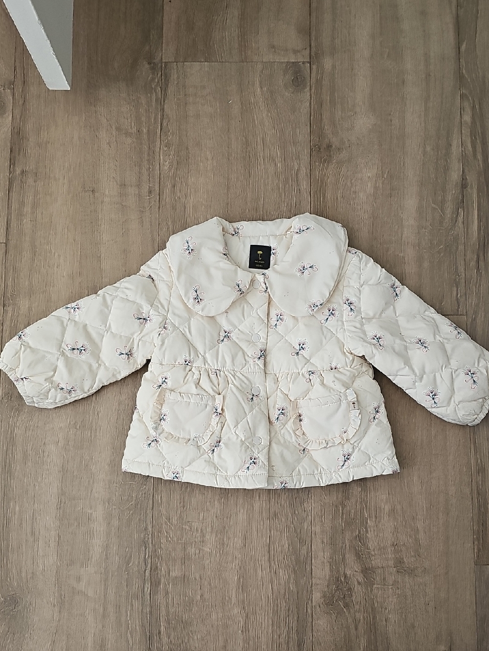 Moimoln Quilted Cream Floral Jacket with Peter Pan Collar Size 3-4T